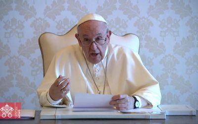 Papa Francesco: «Chi non agisce spreca le opportunità offerte dalla crisi»